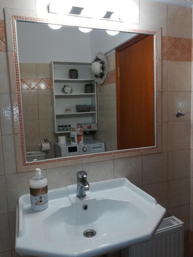 Nemeapolis 1 Apt ภายนอก รูปภาพ